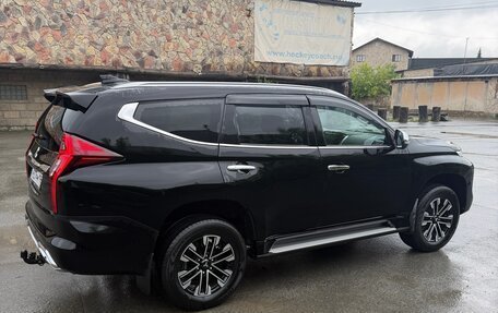 Mitsubishi Pajero Sport III рестайлинг, 2022 год, 4 800 000 рублей, 3 фотография
