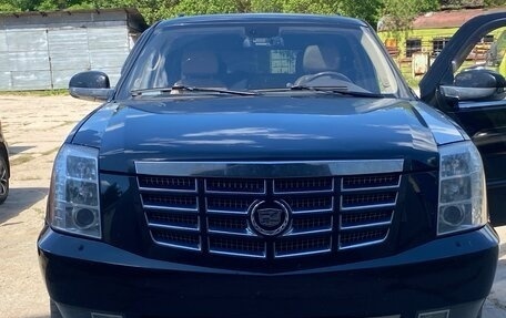 Cadillac Escalade III, 2009 год, 1 950 000 рублей, 2 фотография