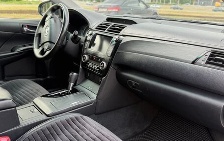 Toyota Camry, 2012 год, 1 540 000 рублей, 7 фотография