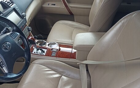 Toyota Highlander III, 2013 год, 2 300 000 рублей, 7 фотография