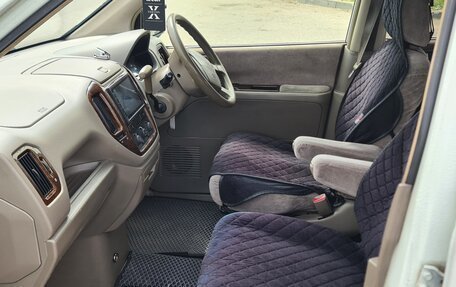 Mitsubishi Dion I рестайлинг, 2000 год, 270 000 рублей, 14 фотография