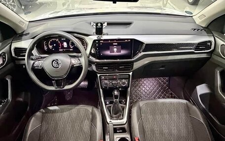 Volkswagen T-Cross I, 2022 год, 1 540 000 рублей, 10 фотография