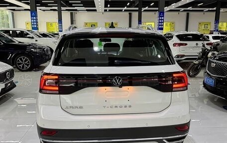 Volkswagen T-Cross I, 2022 год, 1 540 000 рублей, 7 фотография