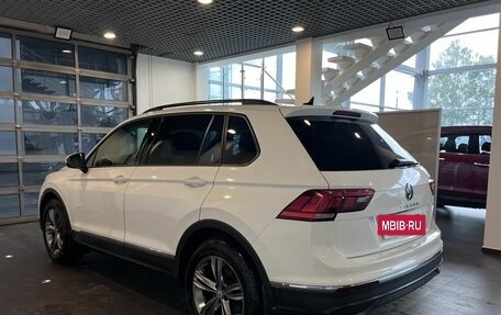 Volkswagen Tiguan II, 2020 год, 3 240 000 рублей, 5 фотография