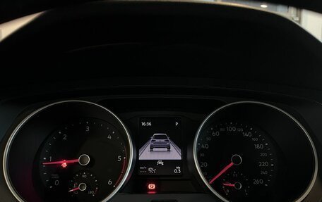Volkswagen Tiguan II, 2020 год, 3 240 000 рублей, 11 фотография