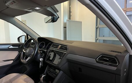 Volkswagen Tiguan II, 2020 год, 3 240 000 рублей, 12 фотография
