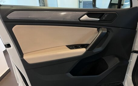 Volkswagen Tiguan II, 2020 год, 3 240 000 рублей, 21 фотография