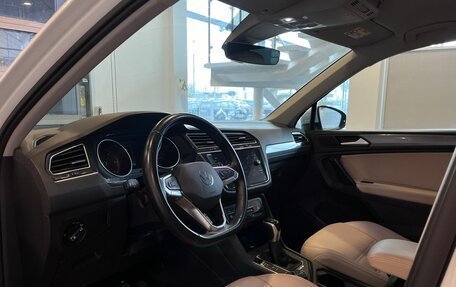 Volkswagen Tiguan II, 2020 год, 3 240 000 рублей, 22 фотография