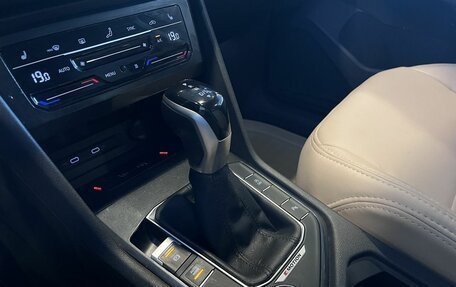 Volkswagen Tiguan II, 2020 год, 3 240 000 рублей, 30 фотография