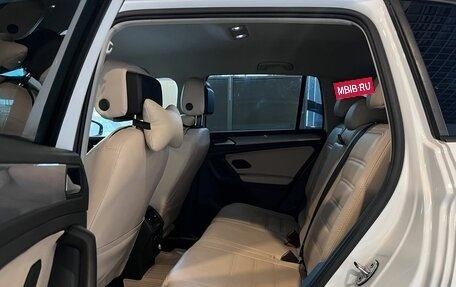 Volkswagen Tiguan II, 2020 год, 3 240 000 рублей, 23 фотография