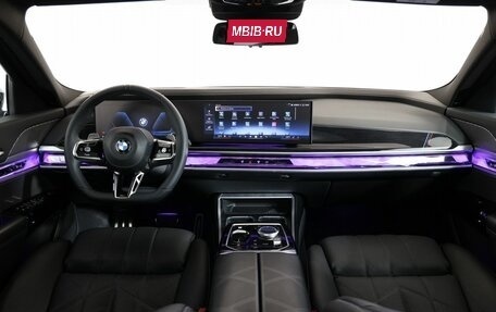 BMW 7 серия, 2023 год, 13 450 000 рублей, 16 фотография
