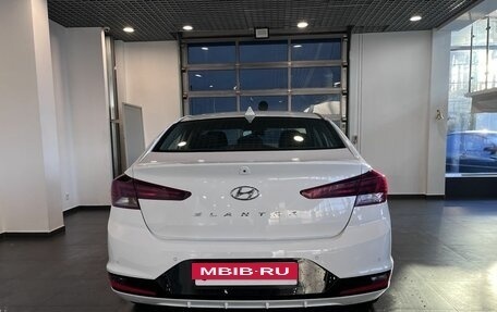 Hyundai Elantra VI рестайлинг, 2020 год, 1 560 000 рублей, 4 фотография