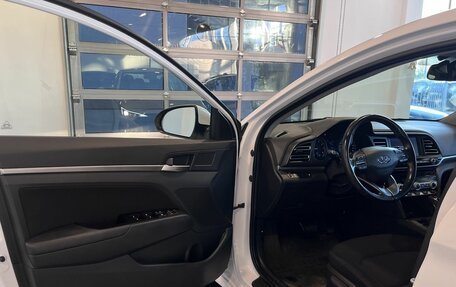 Hyundai Elantra VI рестайлинг, 2020 год, 1 560 000 рублей, 21 фотография