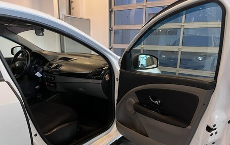 Renault Fluence I, 2012 год, 420 000 рублей, 23 фотография
