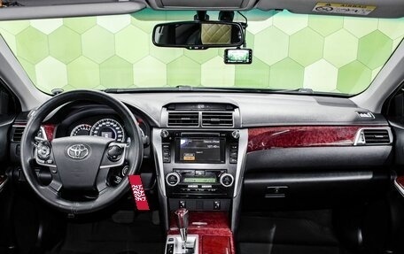 Toyota Camry, 2013 год, 1 699 000 рублей, 13 фотография