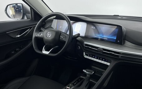 Changan CS35 Plus, 2024 год, 1 890 000 рублей, 13 фотография