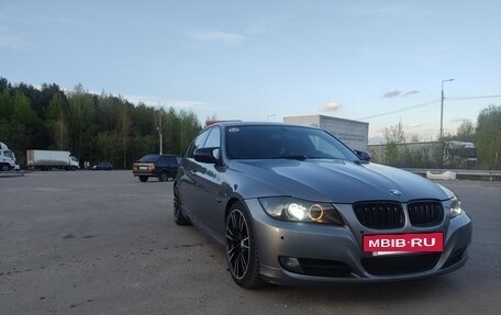 BMW 3 серия, 2011 год, 800 000 рублей, 2 фотография