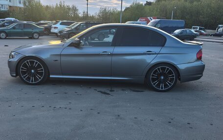 BMW 3 серия, 2011 год, 800 000 рублей, 12 фотография