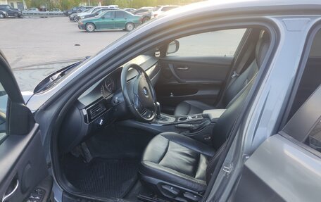 BMW 3 серия, 2011 год, 800 000 рублей, 9 фотография