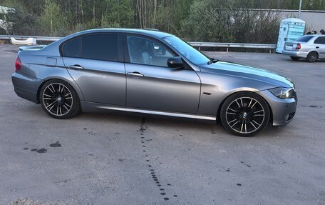 BMW 3 серия, 2011 год, 800 000 рублей, 13 фотография