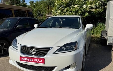 Lexus IS II рестайлинг 2, 2007 год, 1 000 000 рублей, 2 фотография