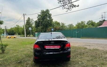 Hyundai Solaris II рестайлинг, 2011 год, 690 000 рублей, 6 фотография
