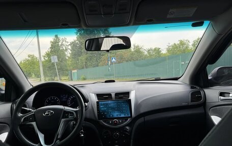 Hyundai Solaris II рестайлинг, 2011 год, 690 000 рублей, 15 фотография