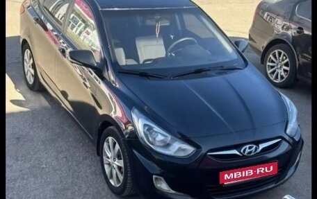 Hyundai Solaris II рестайлинг, 2011 год, 690 000 рублей, 8 фотография