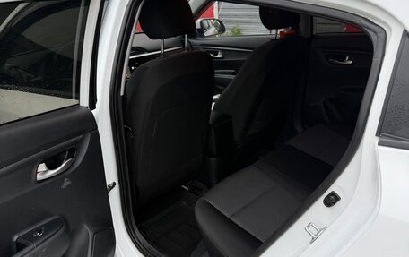 KIA Rio IV, 2022 год, 1 750 000 рублей, 4 фотография
