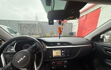 KIA Rio IV, 2022 год, 1 750 000 рублей, 2 фотография