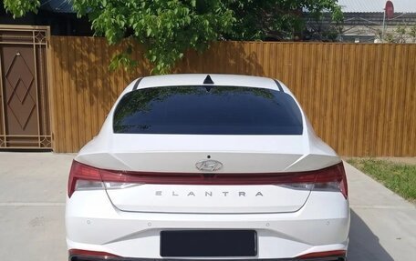 Hyundai Elantra, 2023 год, 1 500 000 рублей, 5 фотография