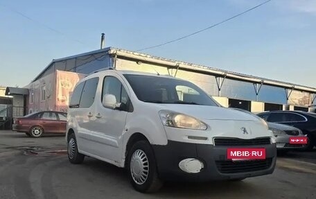 Peugeot Partner II рестайлинг 2, 2014 год, 490 000 рублей, 3 фотография