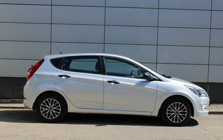 Hyundai Solaris II рестайлинг, 2016 год, 782 000 рублей, 5 фотография