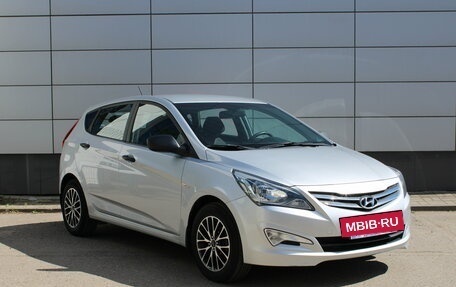 Hyundai Solaris II рестайлинг, 2016 год, 782 000 рублей, 3 фотография