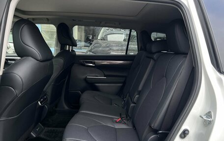 Toyota Highlander, 2025 год, 5 090 000 рублей, 8 фотография
