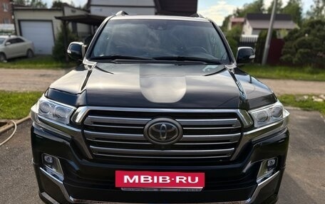 Toyota Land Cruiser 200, 2016 год, 4 300 000 рублей, 2 фотография