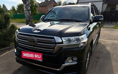 Toyota Land Cruiser 200, 2016 год, 4 300 000 рублей, 3 фотография