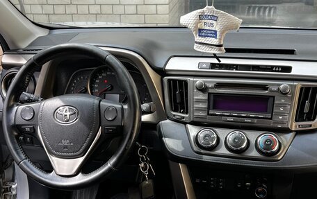 Toyota RAV4, 2013 год, 1 650 000 рублей, 15 фотография