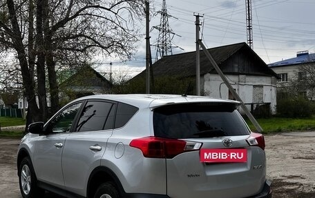 Toyota RAV4, 2013 год, 1 650 000 рублей, 4 фотография