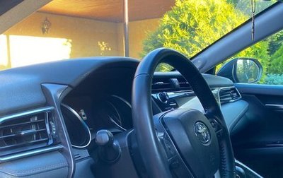 Toyota Camry, 2019 год, 2 600 000 рублей, 1 фотография