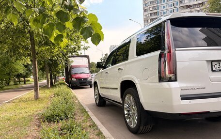 Cadillac Escalade IV, 2018 год, 5 500 000 рублей, 2 фотография