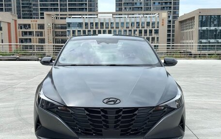 Hyundai Elantra, 2022 год, 1 600 000 рублей, 2 фотография