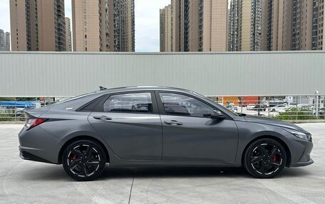 Hyundai Elantra, 2022 год, 1 600 000 рублей, 8 фотография