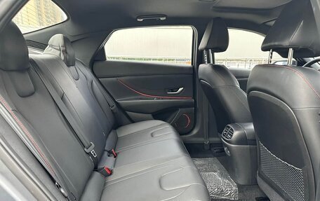 Hyundai Elantra, 2022 год, 1 600 000 рублей, 10 фотография
