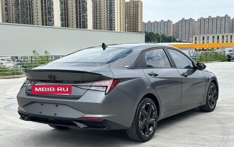 Hyundai Elantra, 2022 год, 1 600 000 рублей, 6 фотография