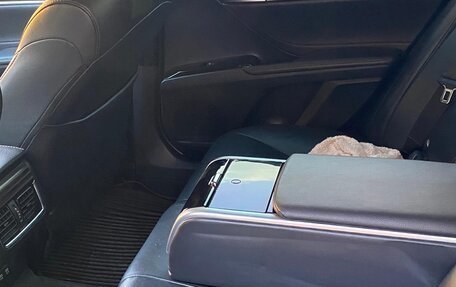 Toyota Camry, 2019 год, 2 600 000 рублей, 4 фотография