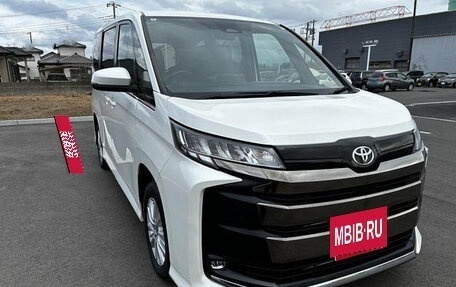 Toyota Noah, 2023 год, 2 847 000 рублей, 3 фотография