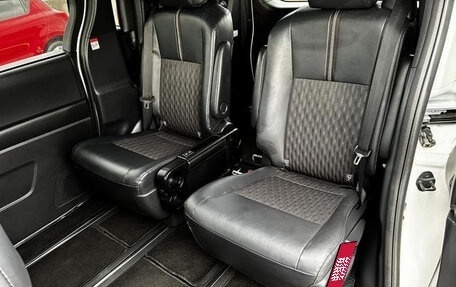Toyota Noah, 2023 год, 2 847 000 рублей, 30 фотография