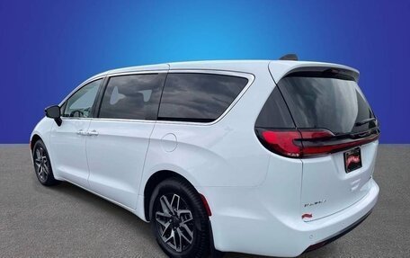 Chrysler Pacifica (RU), 2026 год, 11 600 000 рублей, 4 фотография