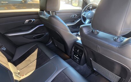 BMW 3 серия, 2019 год, 3 950 000 рублей, 10 фотография